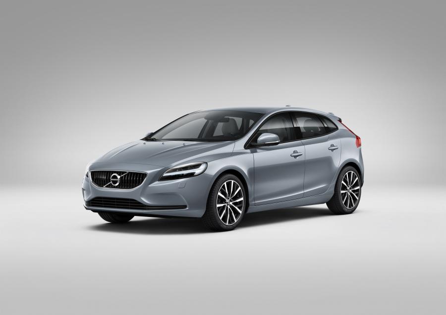  Volvo V40 T4 Momentum 2016 года  (WW) (фото 12 из 18)